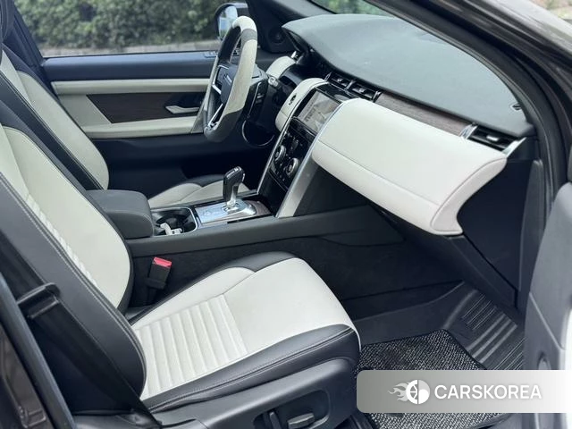 Land Rover Discover Sports PHEV 2022 Темно-серый из Китая, фото 5