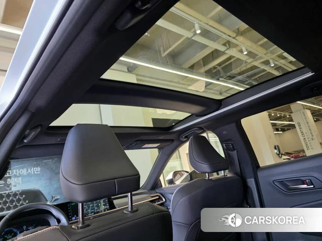 Toyota Crown Crossover 2025 Белый из Кореи, фото 5