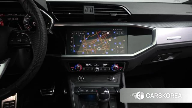 Audi Q3 (F3) 2023 Серый из Кореи, фото 5