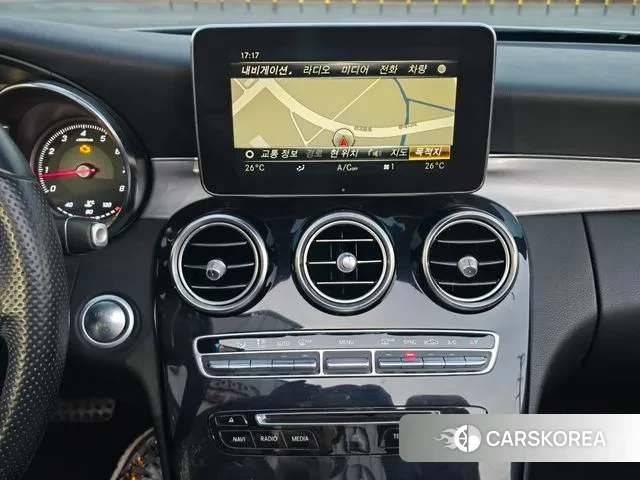 Mercedes-Benz C-Class W205 2018 Белый из Кореи, фото 5