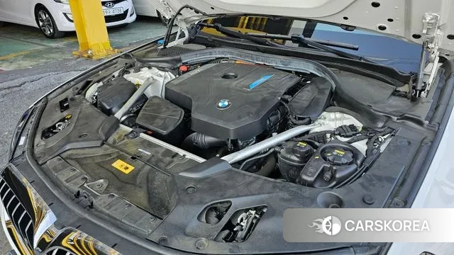 BMW 5 Series (G30) 2021 Белый из Кореи, фото 5