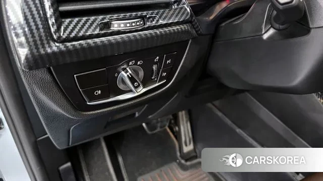 BMW X3 (G01) 2023 Небесно-голубой из Кореи, фото 5