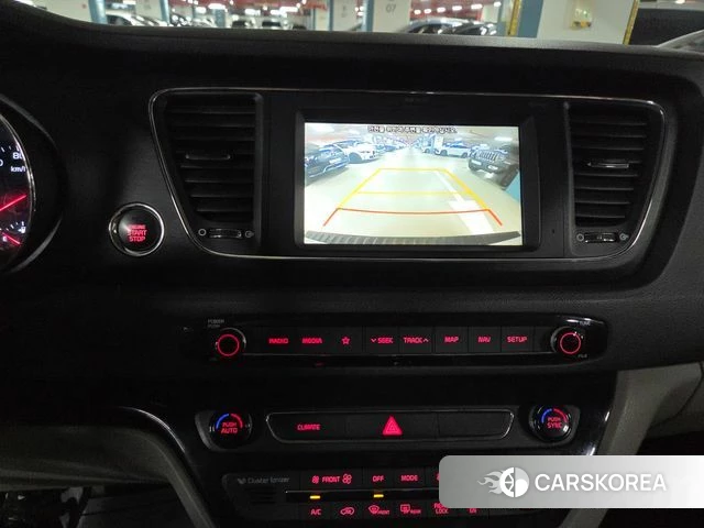 Kia All New Carnival 2018 Серебряный из Кореи, фото 5