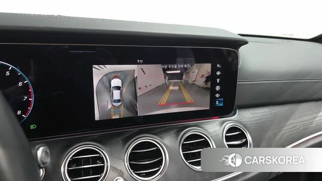 Mercedes-Benz E-Class W213 2023 Белый из Кореи, фото 5
