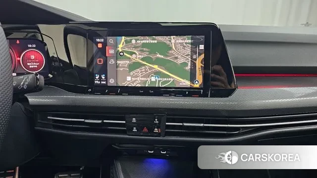 Volkswagen Golf 8th Generation 2024 Белый из Кореи, фото 5