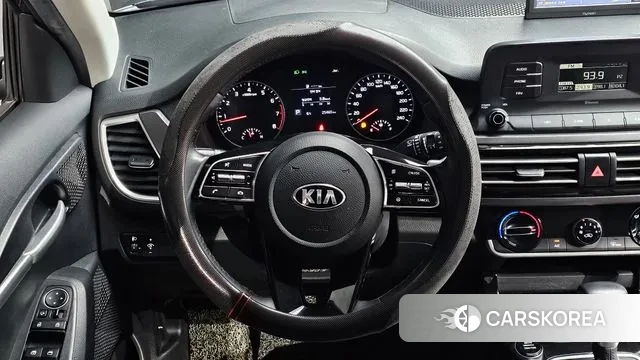 Kia Seltos 2021 Серый из Кореи, фото 5