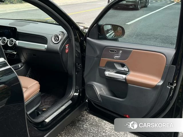 Mercedes-Benz GLB 2023 Черный из Китая, фото 5