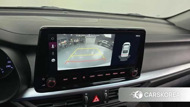 Kia The New K3 2nd generation 2021 Белый из Кореи, фото 5