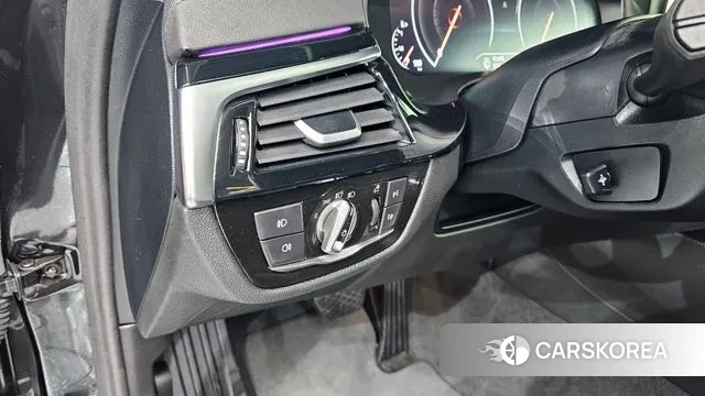 BMW 5 Series (G30) 2019 Черный из Кореи, фото 5