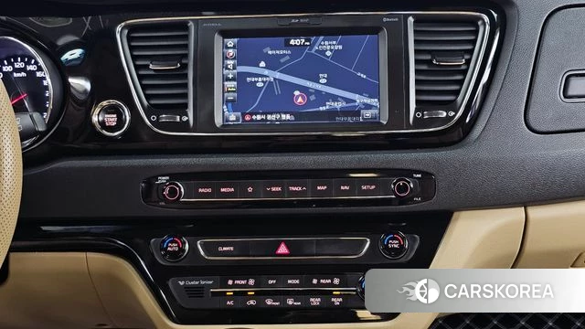 Kia The New Carnival 2018 Белый из Кореи, фото 5