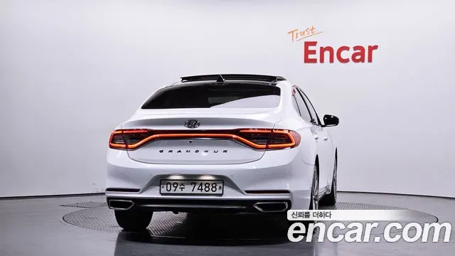 Hyundai Grandeur IG id 2680017 из Кореи 5