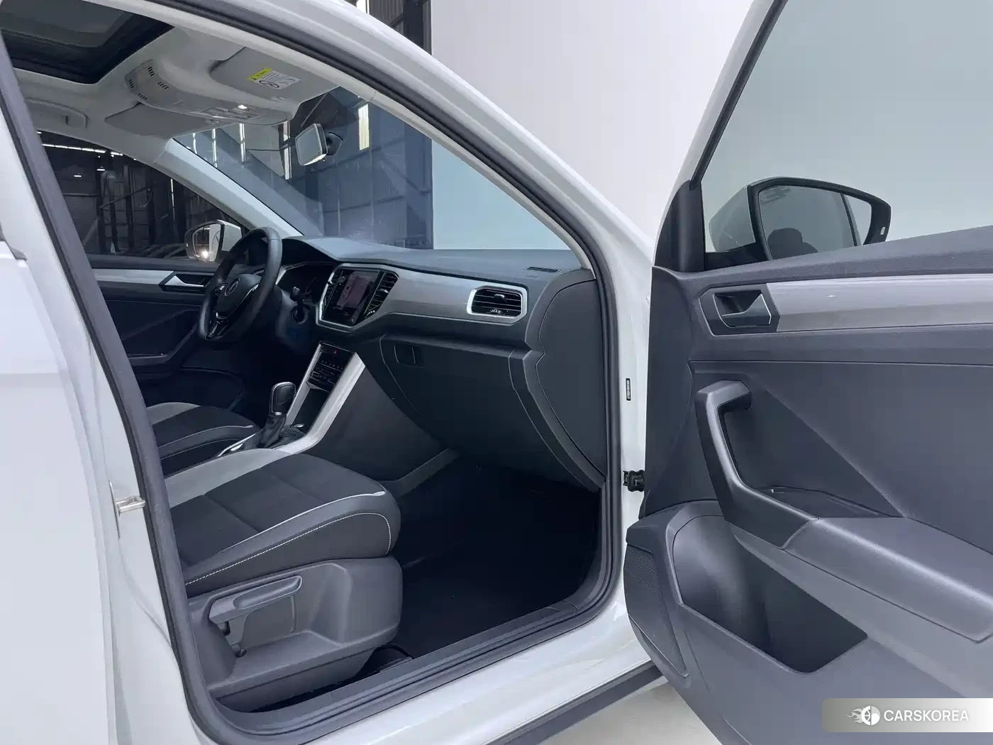 Volkswagen T-ROC exploring Songs 2022 Белый из Китая, фото 5