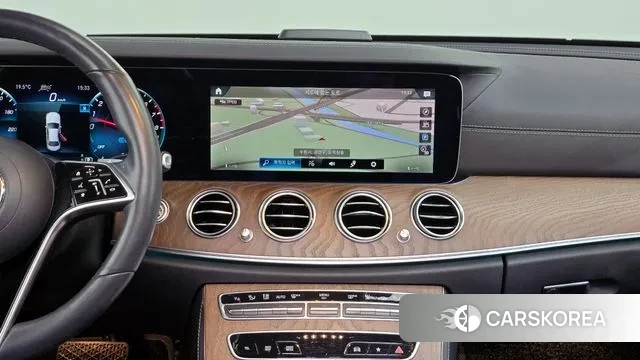 Mercedes-Benz E-Class W213 2021 Белый из Кореи, фото 5