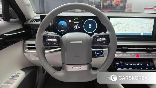 Hyundai Grandeur Hybrid (GN7) 2024 Светло-серебряный цвет из Кореи, фото 5