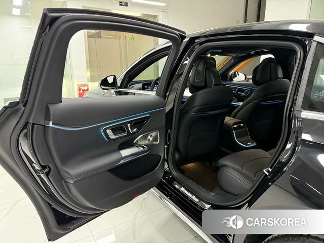Mercedes-Benz E-class 2024 Черный из Китая, фото 5