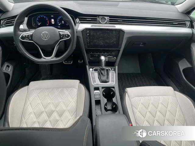 Volkswagen Magotan 2023 Черный из Китая, фото 5