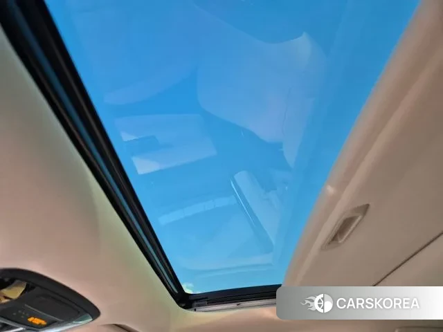 Kia Carnival 4th generation 2022 Жемчужный цвет из Кореи, фото 5