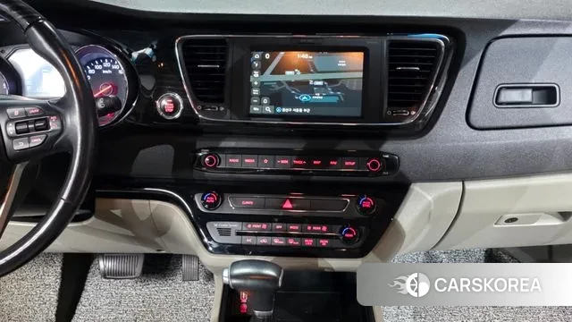 Kia The New Carnival 2018 Черный из Кореи, фото 5