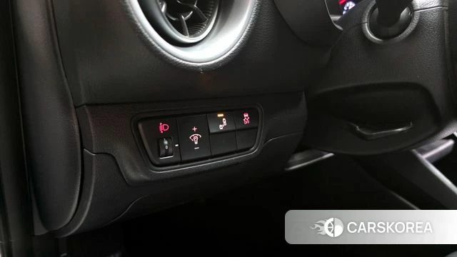 Kia The New K3 2nd generation 2021 Белый из Кореи, фото 5