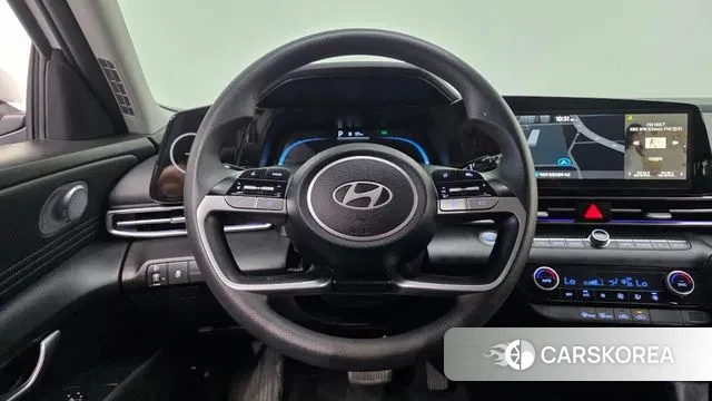 Hyundai The New Avante (CN7) 2023 Белый из Кореи, фото 5