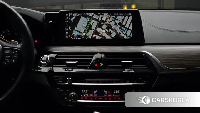 BMW 5 Series (G30) 2018 Серый из Кореи, фото 5