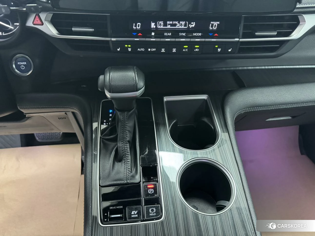 Toyota Saina 2023 Белый из Китая, фото 5