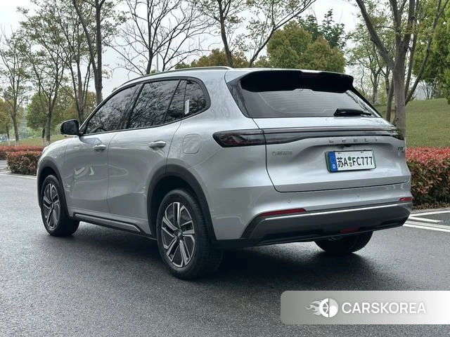 Geely Galaxy Galaxy Starship 7 EM-i 2025 Серебристо-серый из Китая, фото 5