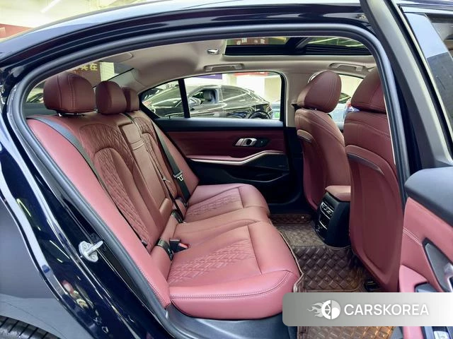 BMW 3 series 2023 Черный из Китая, фото 5