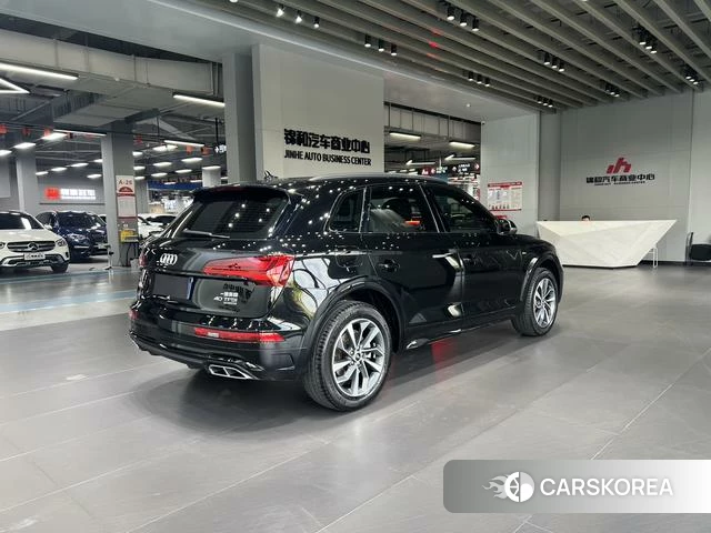 Audi Q5L 2023 Черный из Китая, фото 5