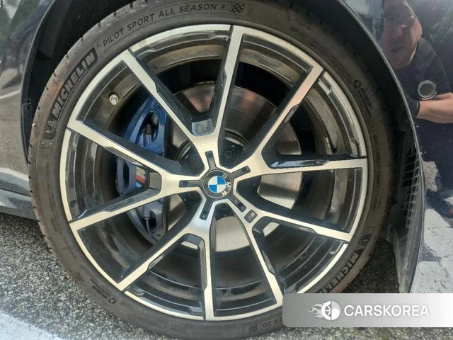 BMW 8 Series (G15) 2020 Черный из Кореи, фото 5