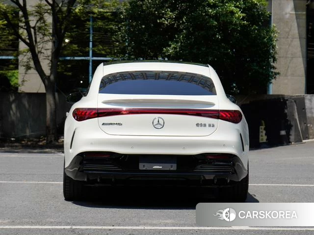 Mercedes-Benz EQS AMG 2024 Белый из Китая, фото 5