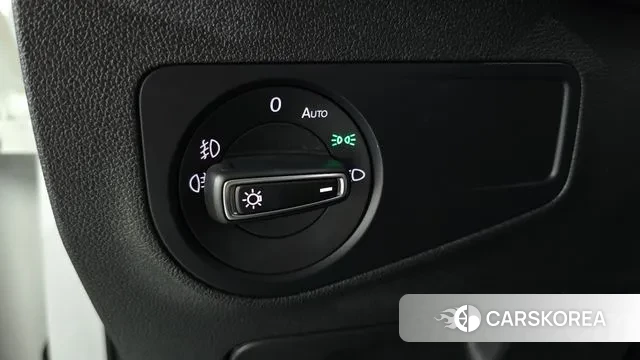 Volkswagen Tiguan second Generation 2020 Белый из Кореи, фото 5