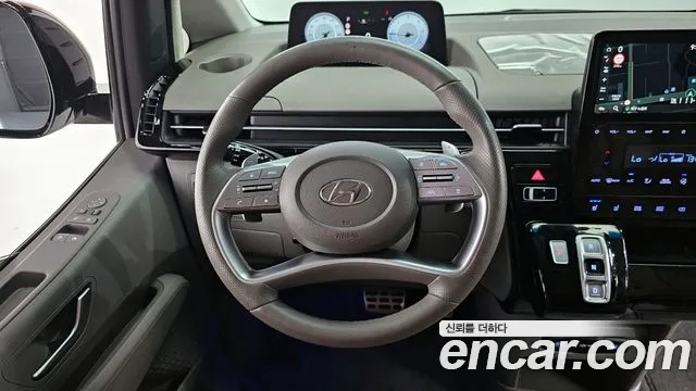 Hyundai Staria 2023 Белый из Кореи, фото 5