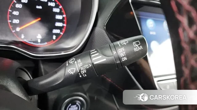 Chevrolet (GM Daewoo) Trailblazer 2020 Белый из Кореи, фото 5
