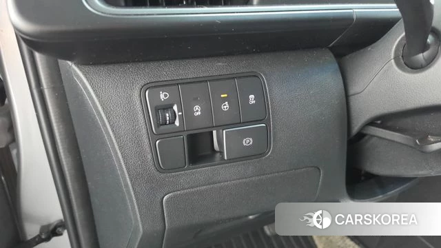 Hyundai Staria 2021 Серебряный из Кореи, фото 5