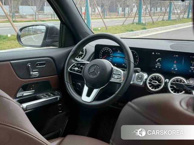 Mercedes-Benz GLB 2021 Темно-серый из Китая, фото 5