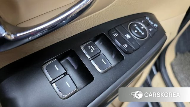 Kia The New Carnival 2019 Черный из Кореи, фото 5