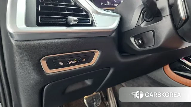 BMW X7 (G07) 2023 Цвет галактики из Кореи, фото 5