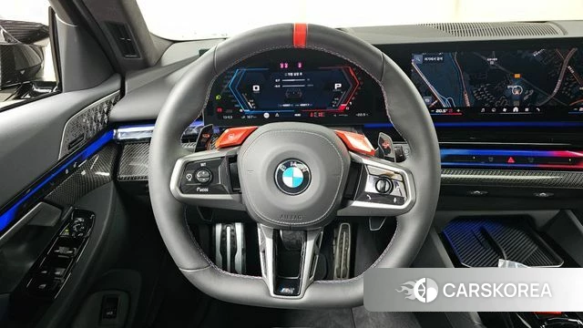 BMW M5 (G90) 2026 Черный из Кореи, фото 5
