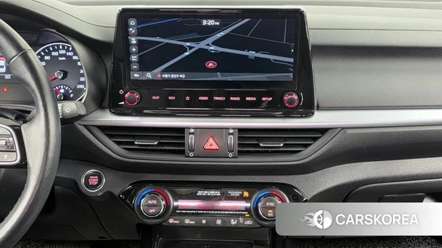 Kia The New K3 2nd generation 2022 Белый из Кореи, фото 5