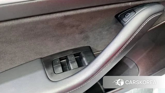 Tesla Model 3 2021 Белый из Кореи, фото 5