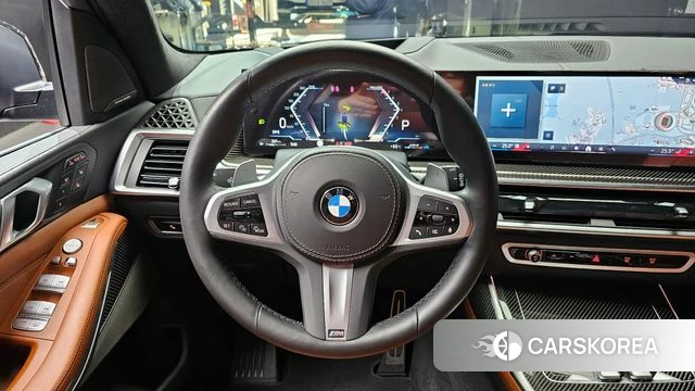 BMW X7 (G07) 2024 Черный из Кореи, фото 5