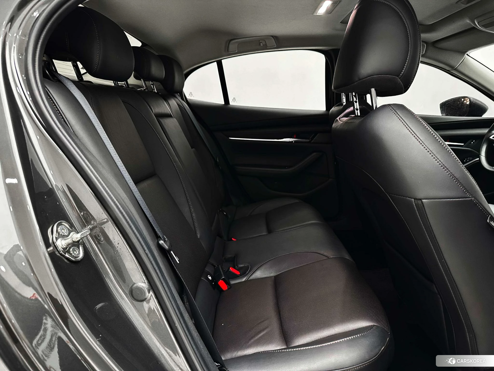 Mazda 3 Angkesaila 2021 Темно-серый из Китая, фото 5