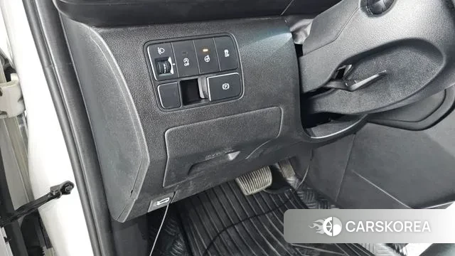 Hyundai Staria 2021 Белый из Кореи, фото 5