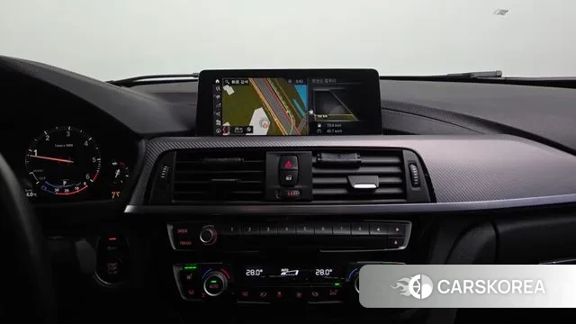 BMW 3 Series (F30) 2018 Белый из Кореи, фото 5