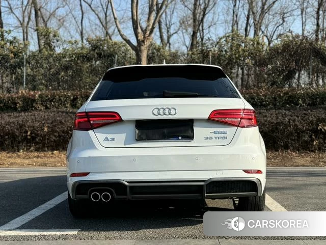 Audi A3 2018 Белый из Китая, фото 5