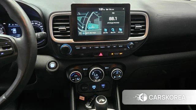 Hyundai Venue 2019 Белый из Кореи, фото 5
