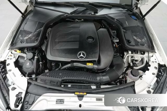 Mercedes-Benz Class C 2021 Белый из Китая, фото 5