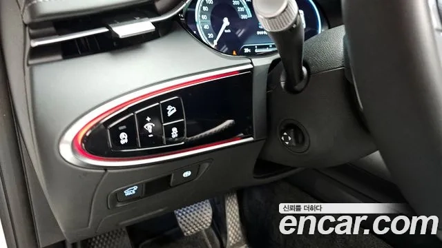 Genesis GV70 2023 Белый из Кореи, фото 5