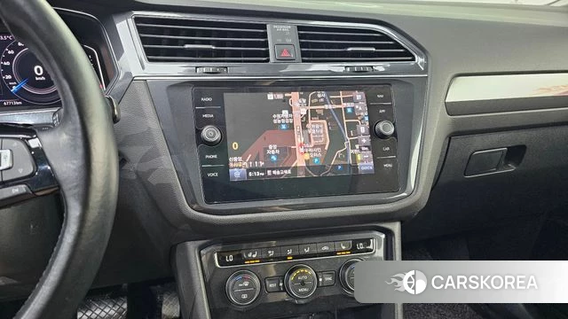 Volkswagen Tiguan Allspace 2020 Белый из Кореи, фото 5